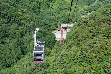 山形県最南端 天元台 米沢市の屋根 天元台高原 はビュースポットが目白押し 日本一長い夏山リフト に乗って避暑を満喫 登山 Pr Bravo Mountain