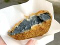 「意味が分かるとうまいメシ」とは？　話題の「青い肉まん・黒いコロッケ・しらすソフト」進化する「江ノ島グルメ」実食レポートの画像001
