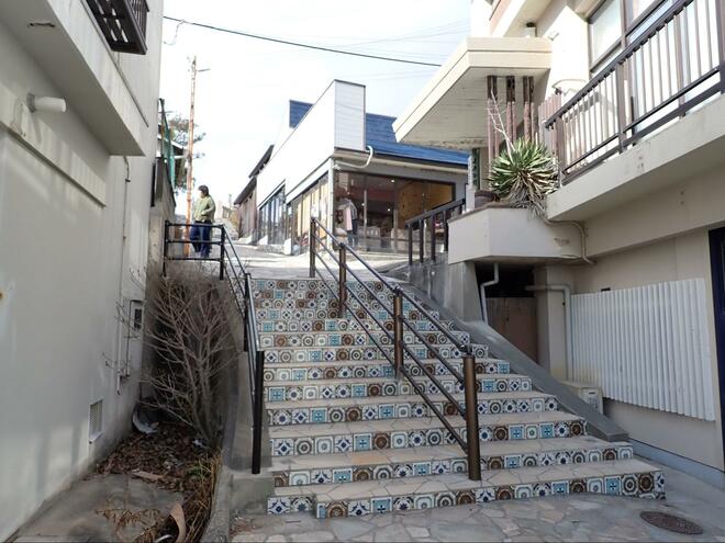 海岸に立つ「船が沈んで出来た山」言い伝え「ドンドン音がする」真相とは！？ 標高わずか19m・県内最低峰でも絶景「唐船山」【兵庫県赤穂市】の画像004