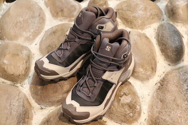 【ショップ店員に聞く！イチ推しアウトドアギア】気軽なハイキングなら、サロモン「X ウルトラ 5 ミッド GTX」〈石井スポーツ 登山本店 vol.1〉の画像