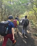 大島上陸！ 双葉社登山部、三原山ハイキングへ！ 「山も焼き肉も堪能！！ 浜松町から船便出発で1泊2日の伊豆大島 三原山登山」【双葉社登山部 山行レポート vol.4  後編】の画像003