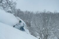 パウダー滑り放題！ 「隠れ家的な魅力がぎっしり詰まった」 ひだ流葉スキー場【岐阜県】2025年