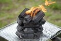 【アウトドア豆知識】BBQシーズン本番前に”これだけ”は覚えておきたい「炭の着火を成功させるコツ」の画像002