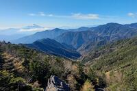 日本百名山40座がいっぺんに見える！？  甲州・武州・信州に跨る「甲武信ヶ岳」 千曲川の源流を越えてたどり着く、山頂からのパノラマ絶景「登山レポ」