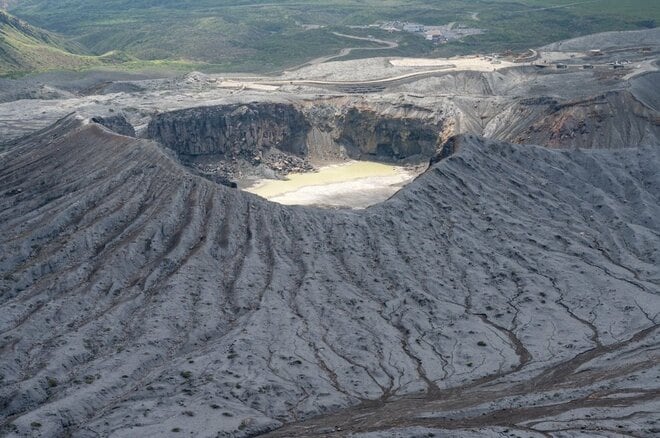 【世界的にも珍しい】活動中の火口を間近で見られる「阿蘇山」2022年“夏休みの安全登山”のために知っておきたい「火口規制情報」をおさらいの画像001