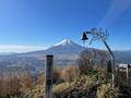 山頂の名物はズバリ「富士山」の大展望！  ため息が出るような絶景＆ランチで堪能したい「富士五湖」周辺の “一度は登っておきたい山” 3選！の画像003