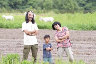 「10年前に僕が移住を決めた理由」 田舎で暮らし続けるために「もっとも必要なこと」とは【耕して、焙煎して、走る男　人口2,800人の村に移住してみました vol.1】