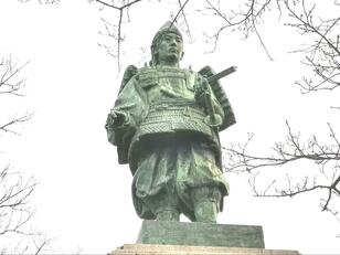 歴史ロマン登山の醍醐味とは？「四条畷の戦い・三好長慶・徳川家康」ゆかりの大阪府・飯盛山の登山リポート