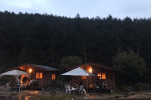 雨の日でもキャンプしたい！  知っておきたい「持ち物リスト」と「3つの注意点」とは？