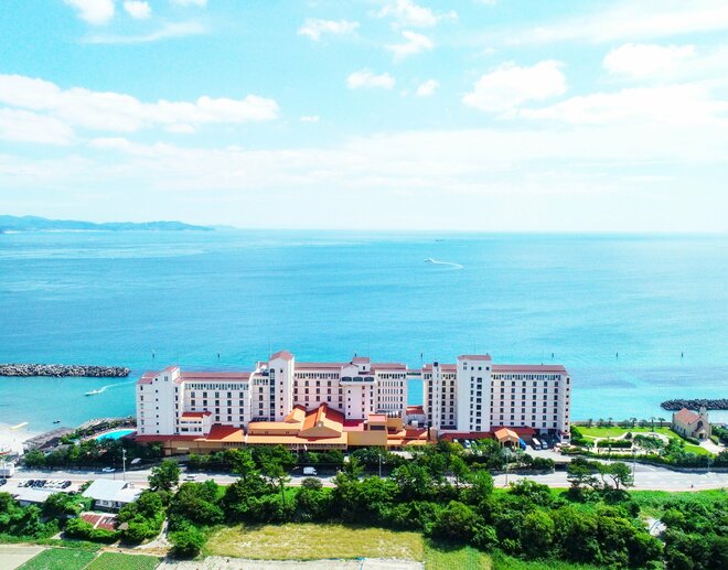 【徳島県鳴門市】1日1組限定！ 瀬戸内の絶景の海を眺めながら貸し切りの海上筏で手ぶらでフィッシング＆BBQ 「アオアヲ ナルト リゾート」のご当地アクティビティの画像001
