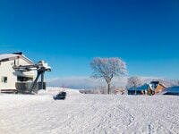 「スキー場のランチは高くてまずい」は昔の話！「わざわざ足を運ぶ価値あり」の「至高のゲレ食」おすすめ4選