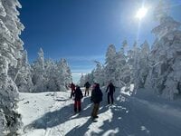 【志賀高原マウンテンリゾート特集・第3回】日本一の標高がもたらす極上雪天国「横手山・渋峠スキー場」 リピーターが唸るサラサラパウダーの宝庫「熊の湯スキー場」