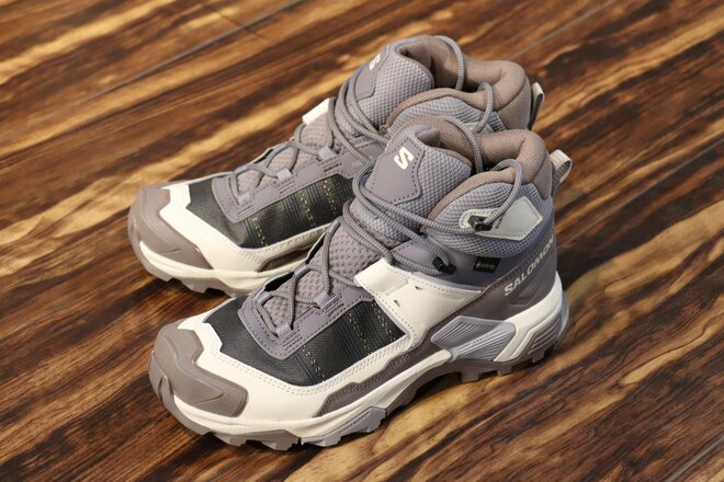 【ショップ店員に聞く！イチ推しアウトドアギア】気軽なハイキングなら、サロモン「X ウルトラ 5 ミッド GTX」〈石井スポーツ 登山本店 vol.1〉の画像001