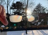【なにも見えない】「冬場のメガネはなぜくもるのか」メカニズムと備えておきたい「くもり防止」便利グッズ3選