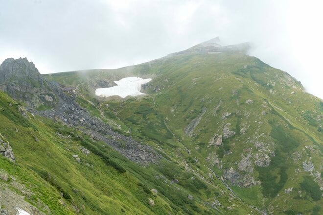 【夏山】本格化する夏山シーズン、増加の一途をたどる山岳遭難事故 「啓発ゲート」が追加開設された！  初日の様子 長野県｜2026年の画像004