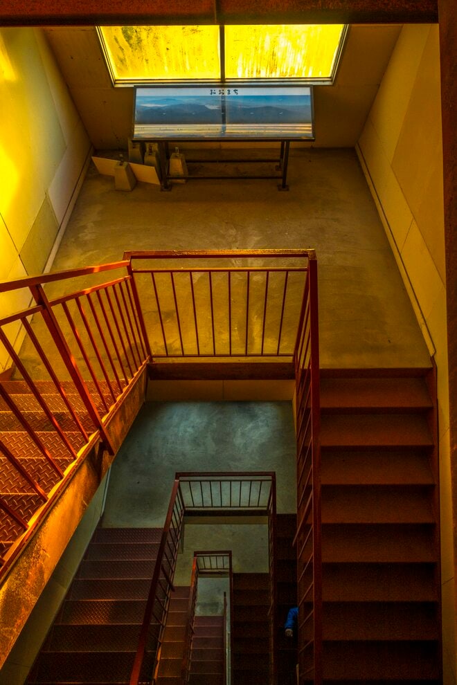 「一夜明けると雪化粧した峰々が姿を現した！」 新雪に煌めく山並みがモルゲンロートに染まる “車で行ける山頂！”   鷹狩山【北アルプス】長野県大町市・ 2025年の画像003