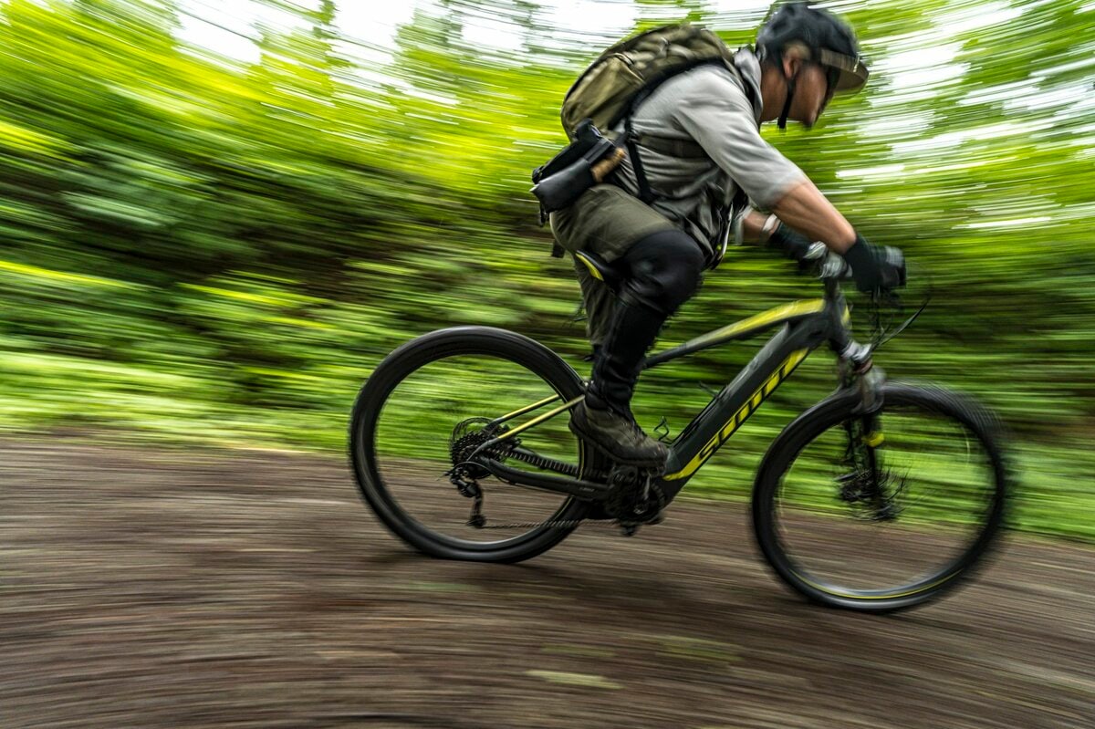 渓流釣り】 e-バイクとコンパクトなパックロッドで行くフライ