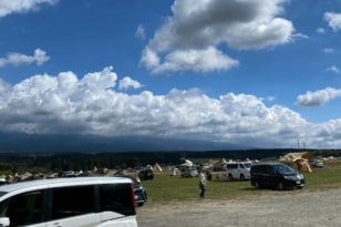 『ゆるキャン△』の聖地！ キャンパーから絶大支持のキャンプ場・静岡県富士宮市「ふもとっぱら」デビューで失敗しないために「知っておきたい3つのこと」とは？