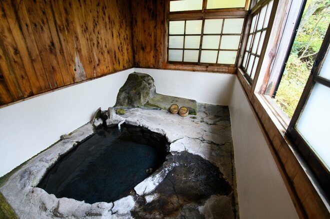 いつかは泊まりたい！「那須岳」登山者憧れの“極上の湯”に恵まれた別天地「三斗小屋温泉」【栃木県那須塩原市】の画像010