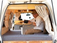 【予算30万＆製作期間２か月半】あなたもできる！ 73歳人気YouTuberが「愛車を車中泊仕様にDIYカスタム」するポイントを解説します