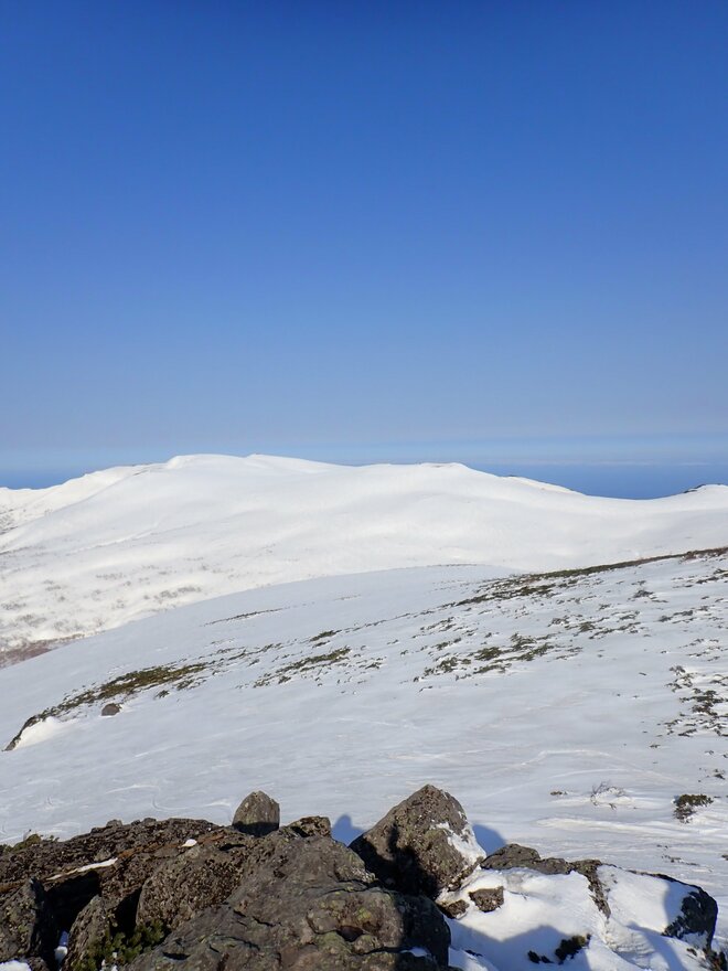 海岸から雪山へのスキー大縦走！「ニセコ連峰」全山をワンデイで走破 【北海道】2023年・春の画像012