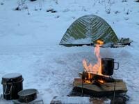 安くても使える「雪中キャンプ」必須ギア3選！ 熱すぎる「3000円」からの、氷点下「保温・防水」対策