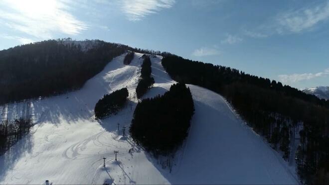 「大丈夫？ この雪質でこの価格…」 物価高の最中でも超安価を維持！  シーズン券10,000円以内のローカルスキー場3選【レポート「北の国のスキー事情」】の画像003