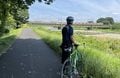 夏の “背中びしょびしょ” とサヨナラ！ 自転車通勤に快適すぎる、アウトドア仕様のワンショルダー万能バッグ「サイバトロン フロントバッグ」レポ！の画像003