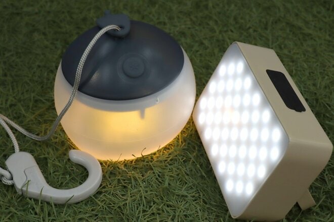 【ショップ店員に聞く！ はじめての“車中泊”グッズ】必須のランタン ”明るく照らせる” 実用タイプと ”ムード重視” のオシャレタイプを要チェック！〈石井スポーツ ヨドバシ新宿西口店 vol.11〉の画像