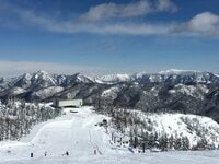 「共通リフト券」で全部滑れる！ 全国14の「連結スキー場」ラインナップ【長野・志賀高原＆斑尾＆Mt.KOSHA＆白馬エリア、新潟・赤倉温泉 編】