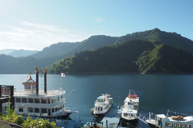“まるっと楽しむ 尾瀬の山歩き” vol.3【新潟県 魚沼市】入山手段がドラマチック！  秘境へつなぐタイムトンネル「奥只見シルバーライン」を抜け、絶景湖上を走る「奥只見湖遊覧船」で行く尾瀬ルートの画像009