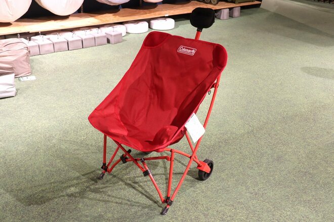 【ショップ店員に聞く！ イチ推しアウトドアギア】荷物も運べる「折りたたみチェア」ソロキャンやフェスにぴったり〈アルペントーキョー vol.27〉の画像001
