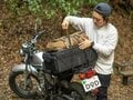 軽量コンパクト・充実の「居住＆ガレージ」空間！  キャンプンプツーリングに最適「ソロ2ルームテント」【DOD「バイクインパップ」】の画像001