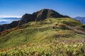 【百名山】秋色に染まる雨飾山へ！ 「山肌を覆う絢爛な彩りが見事」紅葉登山  長野県、小谷温泉ルート 2024年の画像008