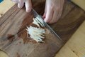 暑い日にあえて熱々を食す！  冷凍うどんで時短キャンプ飯「豚肉となすの薬味たっぷりつけうどん」【季節の外ごはん vol.48】の画像005