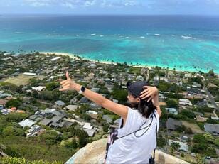 「11年連続1位」人気のハワイでのアウトドア「ピルボックス・ハイキング」！ 初心者＆ファミリーでも登れる「太平洋の絶景トレイル」現地レポ