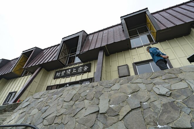 白馬大雪渓を登りきった先に待つ至極の山小屋！  大満足の “夕食バイキング” と “快適＆安心” が詰まった「白馬岳頂上宿舎」【長野県白馬村】の画像004