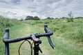 素っ気なさと歴史のコントラストが心地いい世界遺産！  1300年の古都「平城宮跡」自転車で走ってみた！  なんと中には線路も通っていて…【ゆる6輪の旅 vol.02 奈良「平城宮跡歴史公園」】の画像016