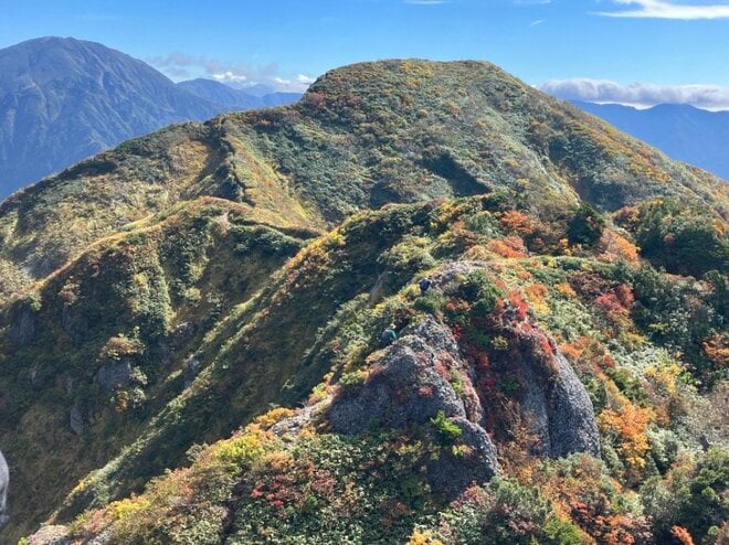 【10月の紅葉絶景】ロープウェイで登れるスリル満点の岩峰ルート「八海山」の画像003