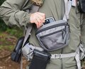 ＜スマホの収納場所問題が解決！＞ハイキング中のスマホは「ここ」にしまうのが便利です【低山小道具＆技術研究所 vol.18】の画像004