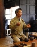 フランス人茶商ステファン・ダントンがお茶の聖地で日本茶のルーツを探り、茶問屋でブランド茶を試飲！ 最後は静岡おでんとこだわり緑茶ハイで旅をふり返る【静岡県・静岡市】の画像007