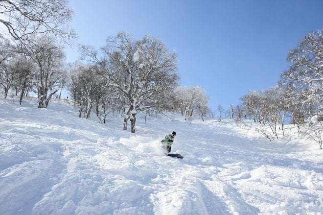 【野沢温泉スキー場】国内有数のビッグゲレンデを「日帰り」で楽しみ尽くす！  野沢へ行くなら「滑るべきコース」はここ！ の画像006
