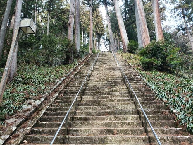冬はロープウェイ利用で登りたい！「身延山」山頂からの絶景＆パワースポット・おまんじゅう・温泉も堪能OK「登山レポ」の画像003