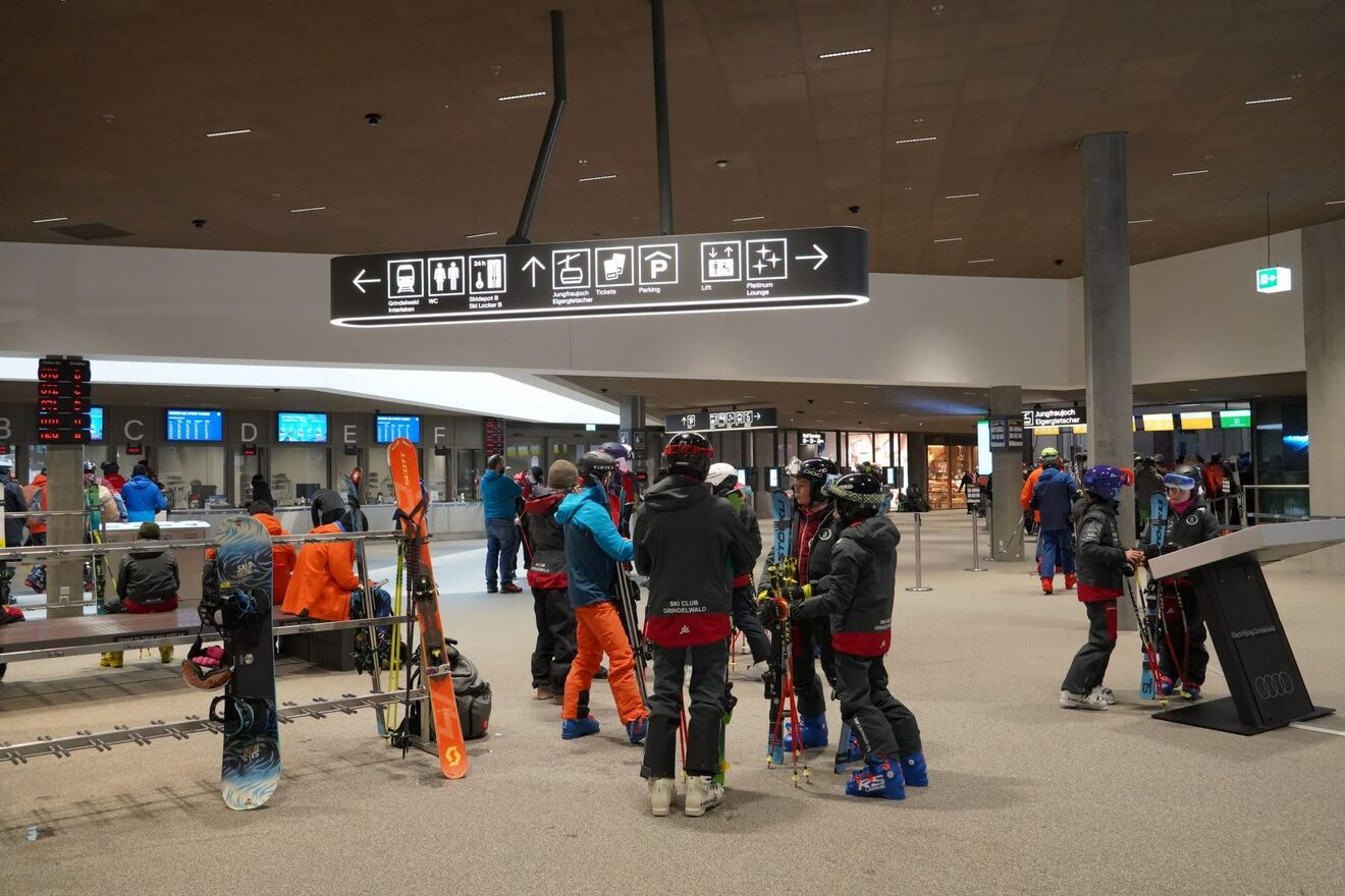 画像・写真：滑走距離は約215km！ 広大すぎるスキーエリアを誇るスイスきってのリゾートへ！ 最先端ゴンドラ「アイガーエクスプレス」の抜群の