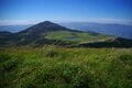 「9月は草と水の楽園へ」 火山地帯に広がる緑の草原と阿蘇五岳の一座＜杵島岳と草千里ヶ浜＞【月めくりの低山カレンダー #9】の画像001