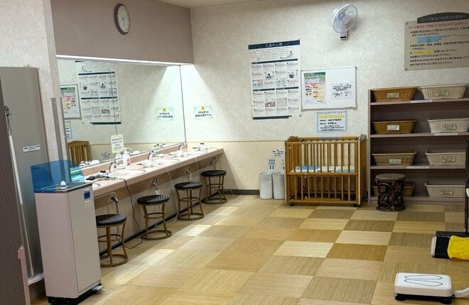 【わずか300円の100%源泉朝風呂】満開の桜も！  美ヶ原高原の下山後に癒される温泉「ロマネット」 ステンドグラスと源泉ローマ風呂が魅力【山帰り、今日はどこでととのう？Vol.4】 の画像006