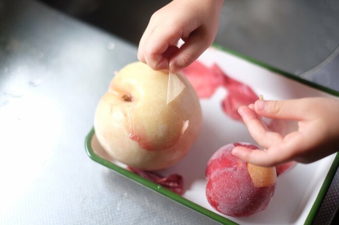 【桃農家に聞きました】包丁を使わず「桃の皮がスルッと剥ける」方法の画像003