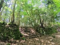 眺望ゼロでも大人気の理由！ 「丹波比叡」こと兵庫「妙高山」の魅力！ お寺団地＆兵庫100山選出「神秘の修験道」登山レポ