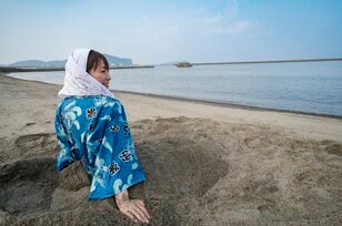 頂上から見える大海原！  百名山「開聞岳」登山のあとは「天然砂むし温泉」でデトックス！『これぞ指宿な旅』を大満喫【鹿児島県指宿市】