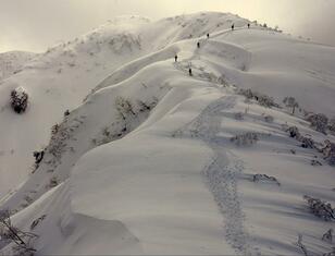 「北アルプスばり」大迫力の雪景色！ 日本百名山「荒島岳」 今年で「リピート10回目」ライター「日帰り冬登山」レポ【福井県大野市】